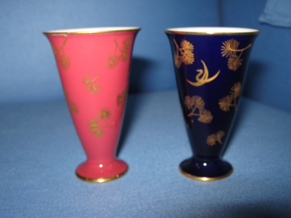 Set of 2 porcelain tea or sake cups Set of 2 porcelain tea or sake cups
