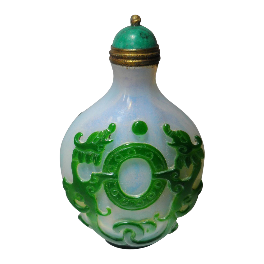 Chinese Overlay Snuff Bottle 