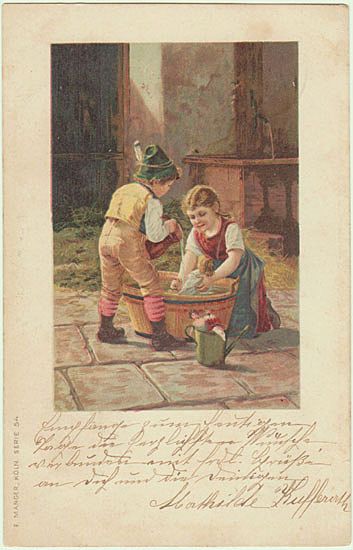 1900: Vintage Postcard. Kids bathing their Dolls. 1900: Vintage Postcard. Kids bathing their Dolls.