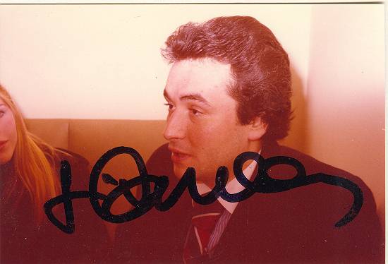 1977: Jose Carreras Autograph on private Photo. CoA 1977: Jose Carreras Autograph on private Photo. CoA