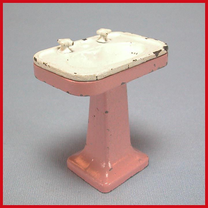Tootsie Toy Dollhouse Pedestal Sink – Lavender & White 1930s 1/2 ...