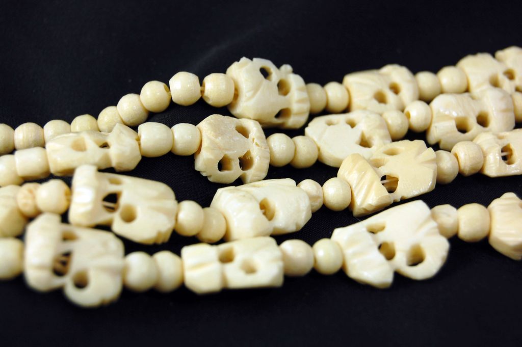 Vintage faux ivory plastic long pendant necklace elephant 32" Vintage faux ivory plastic long pendant necklace elephant 32"