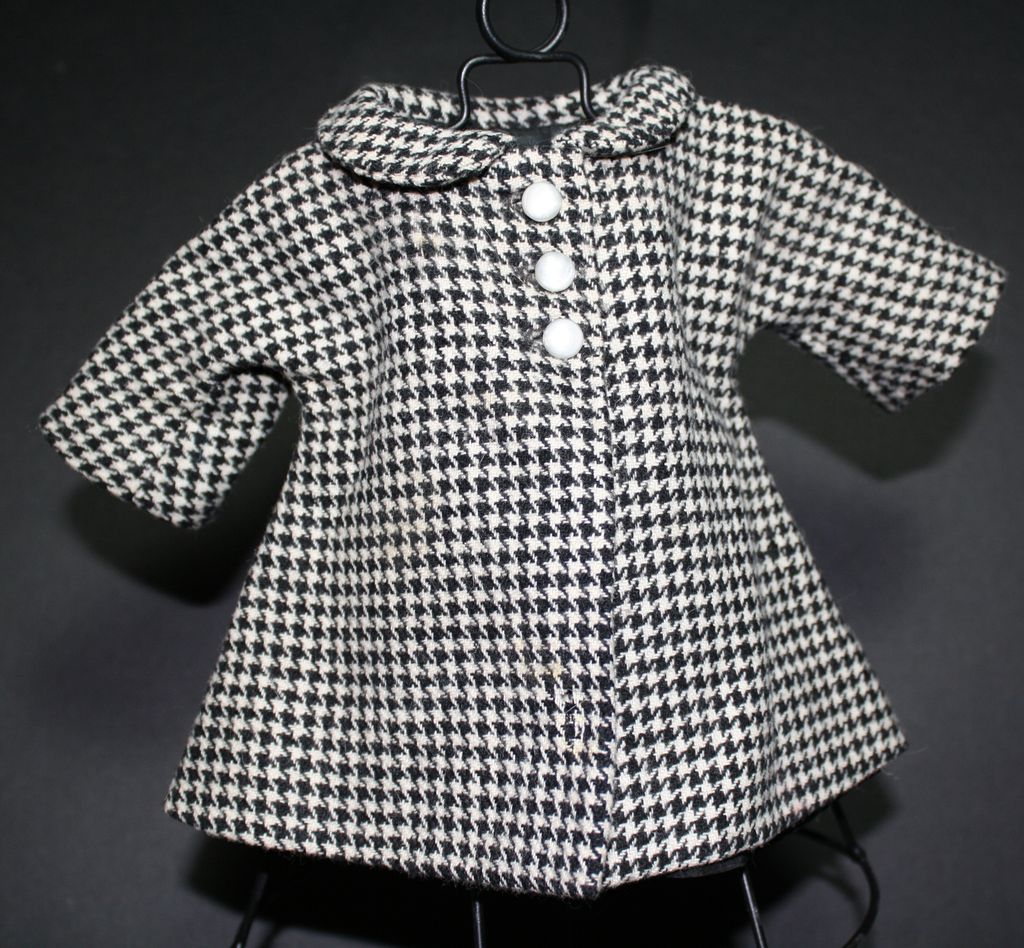 Lovely 1930s-40s lined WOOL houndstooth doll coat for vintage or antique doll Lovely 1930s-40s lined WOOL houndstooth doll coat for vintage or antique doll