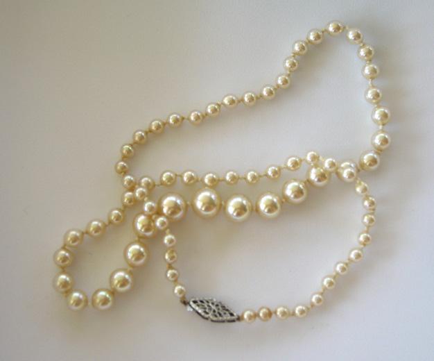 Faux Graduated Pearl Necklace with 10K Filigree Clasp Faux Graduated Pearl Necklace with 10K Filigree Clasp