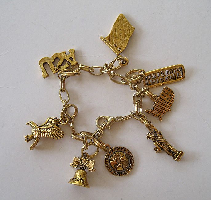 Gold Tone USA Charm Bracelet Gold Tone USA Charm Bracelet