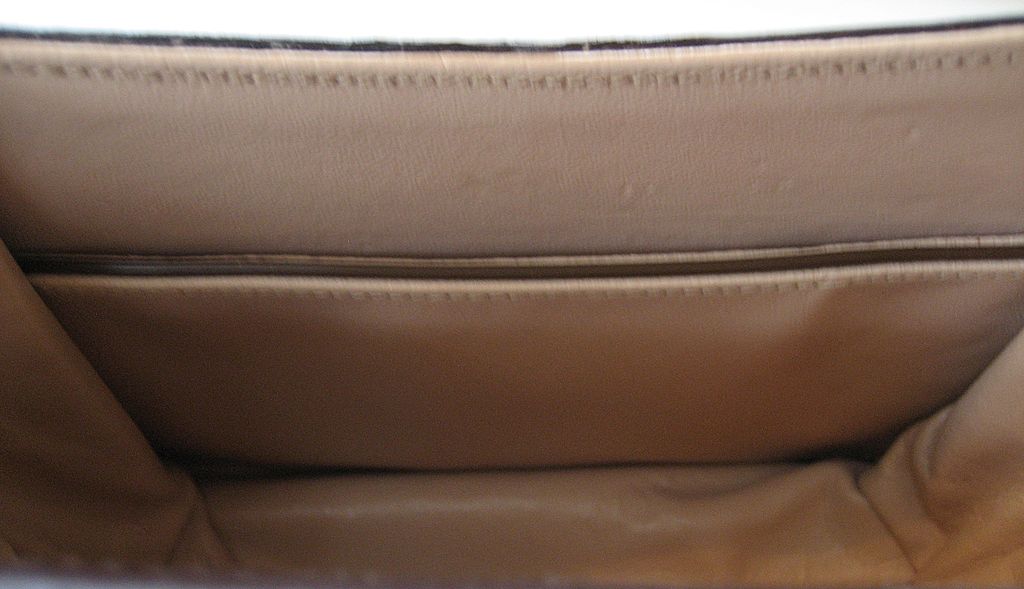 Bellestone Alligator Purse with Leather Interior Bellestone Alligator Purse with Leather Interior