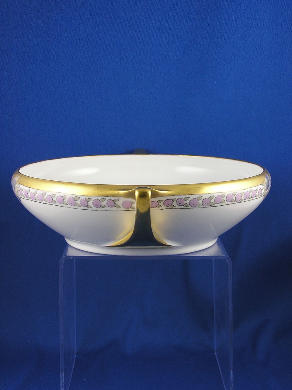 Rosenthal Donatello Arts & Crafts Fruit Motif Bowl (Signed "Maybelle Redding"/Dated 1915) Rosenthal Donatello Arts & Crafts Fruit Motif Bowl (Signed "Maybelle Redding"/Dated 1915)