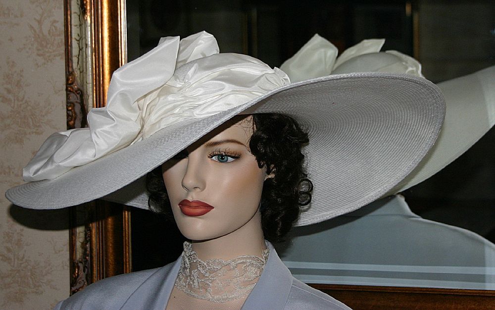 Kentucky Derby Hat "Titanic" Kentucky Derby Hat "Titanic"