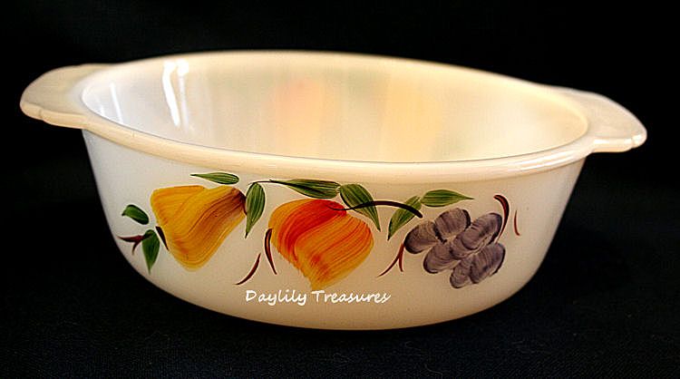 Fire King Gay Fad fruits 1 1/2 qt casserole Fire King Gay Fad fruits 1 1/2 qt casserole