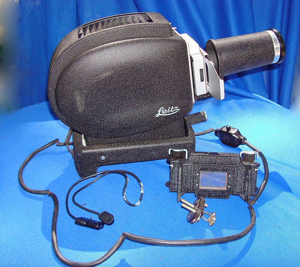Vintage Leica Art Deco Slide Projector Vintage Leica Art Deco Slide Projector