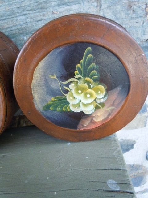 Vintage Hand Painted Tin Canister Set of (5) Fruits, Grapes, Peaches, Apples Vintage Hand Painted Tin Canister Set of (5) Fruits, Grapes, Peaches, Apples