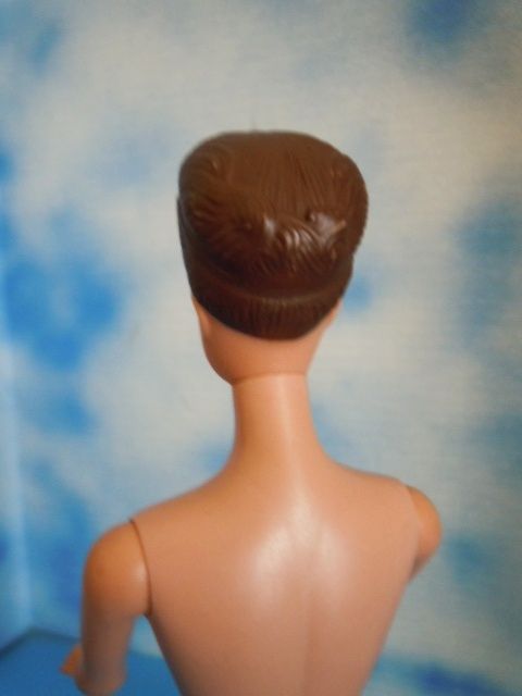 1964 Vintage Barbie Fashion Queen w/ 1 Wig 1964 Vintage Barbie Fashion Queen w/ 1 Wig