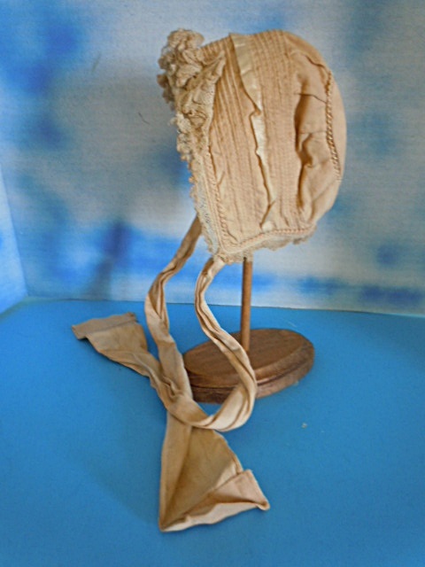 Antique Beige Bonnet for (M) Doll Antique Beige Bonnet for (M) Doll