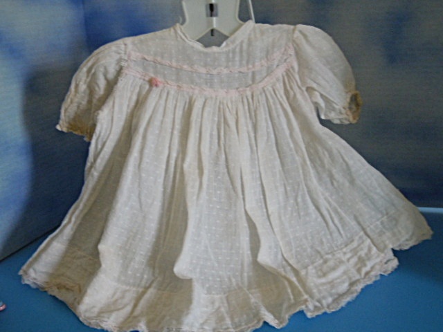 Vintage Whtite Swiss Dot Dress for (L) Composition Baby Doll Vintage Whtite Swiss Dot Dress for (L) Composition Baby Doll