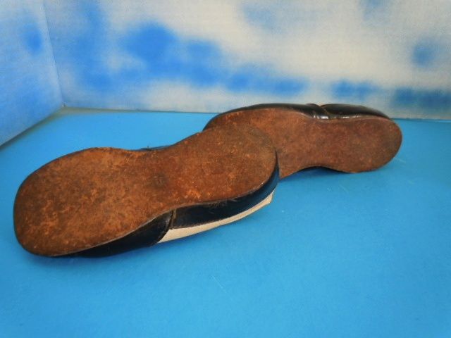 Vintage 5.5" Children's Shoes Buster Brown w/Box Vintage 5.5" Children's Shoes Buster Brown w/Box