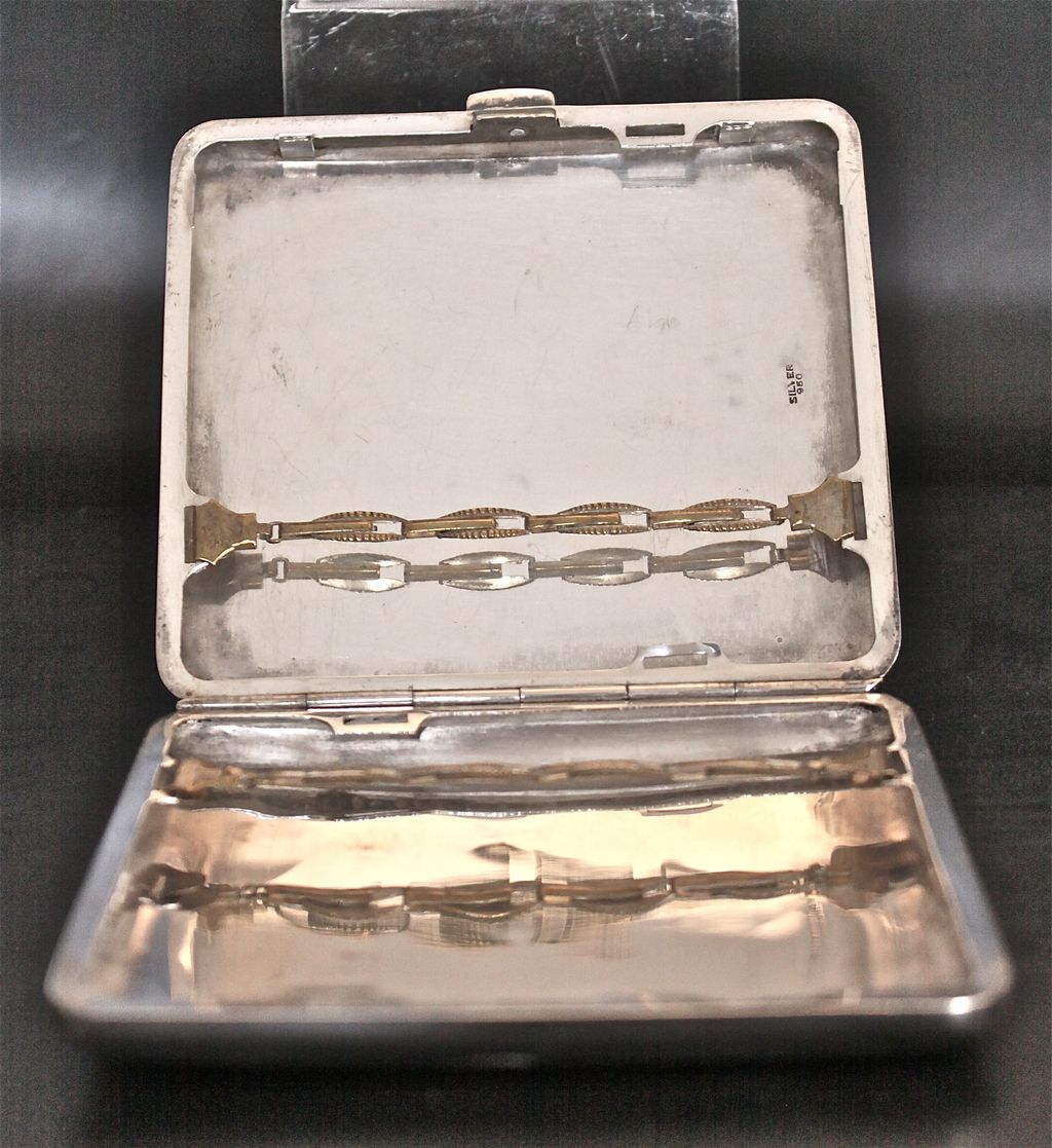 Japanese Art Deco Sterling Silver Cigarette Case Japanese Art Deco Sterling Silver Cigarette Case