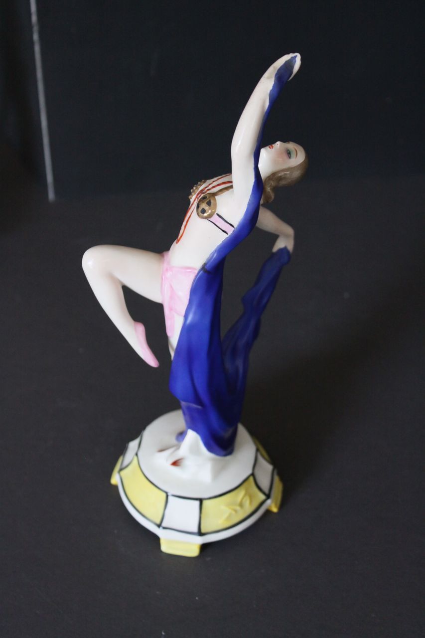 art deco ceramic figurines