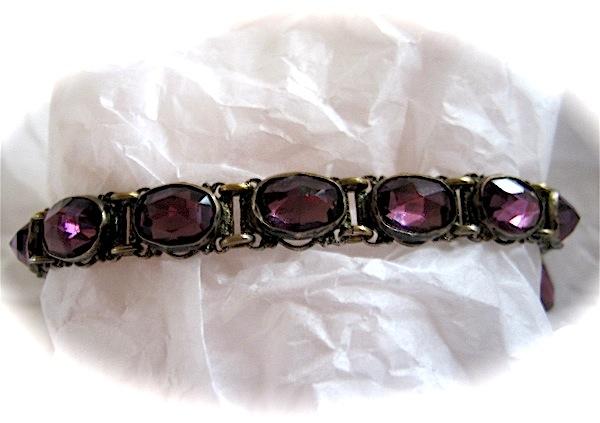 1930's Elegant and Unusual Link Bracelet 1930's Elegant and Unusual Link Bracelet