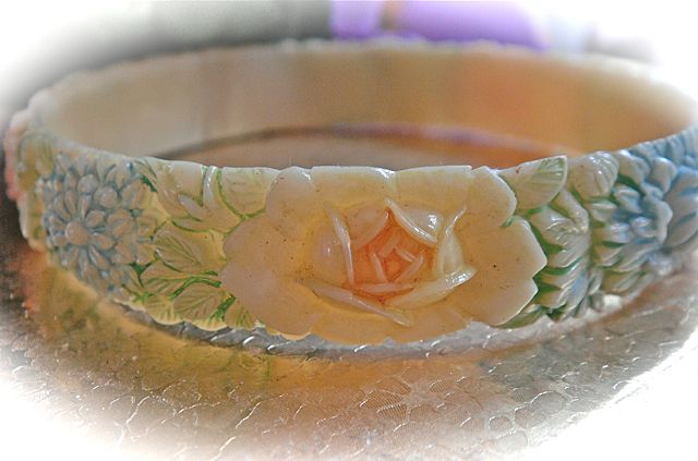 1930s Celluloid hand Painted Bangle Bracelet 1930s Celluloid hand Painted Bangle Bracelet
