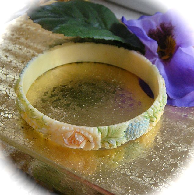 1930s Celluloid hand Painted Bangle Bracelet 1930s Celluloid hand Painted Bangle Bracelet