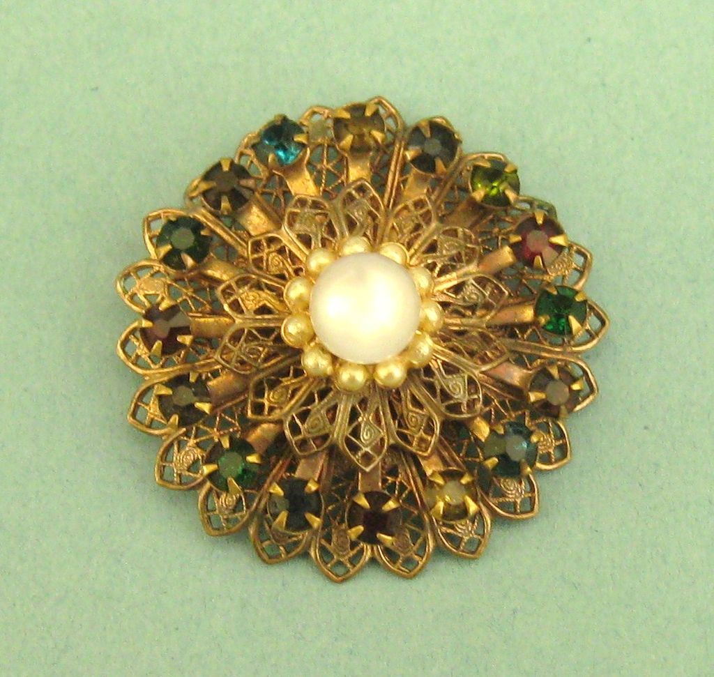 Lovely Vintage Deep Jewel Tone Rhinestone Filigree Brooch with Faux Pearls Lovely Vintage Deep Jewel Tone Rhinestone Filigree Brooch with Faux Pearls