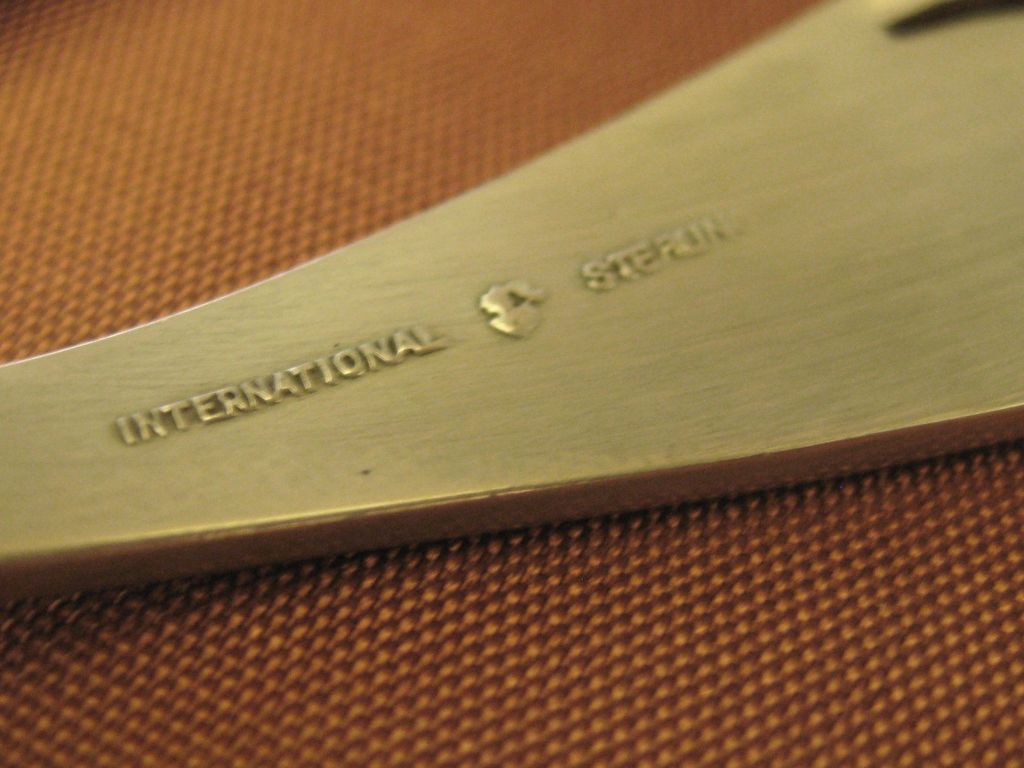 Beautiful Substantial Vintage International Sterling Silver Open Work Ice Tongs Beautiful Substantial Vintage International Sterling Silver Open Work Ice Tongs