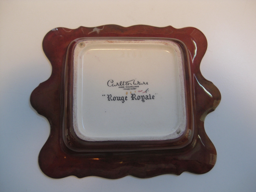 Carltonware Rouge Royale, England, 1930, Box Trinket Dish Carltonware Rouge Royale, England, 1930, Box Trinket Dish