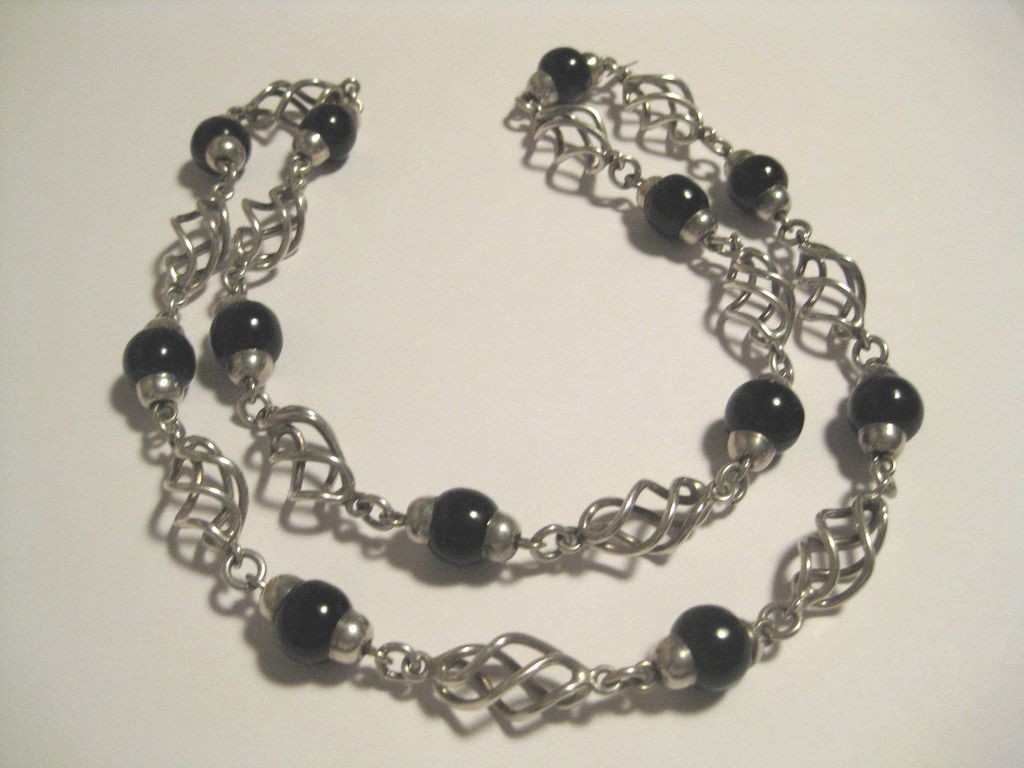 Stunning Sterling and Onyx Chunky 28" Necklace - 86 Grams!! Stunning Sterling and Onyx Chunky 28" Necklace - 86 Grams!!