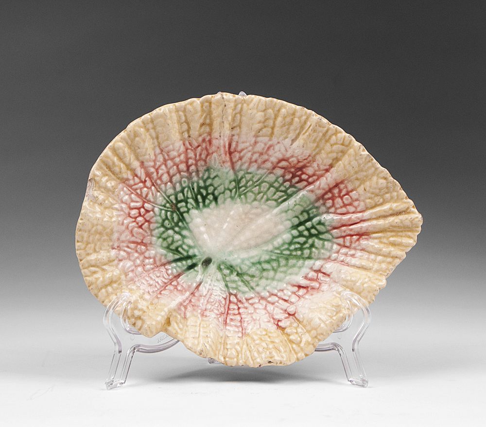 Victorian Majolica Begonia Leaf Calling Card Dish Victorian Majolica Begonia Leaf Calling Card Dish