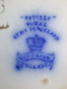 Beautiful English Wood & Sons "Seville" Flow Blue Bowl Beautiful English Wood & Sons "Seville" Flow Blue Bowl