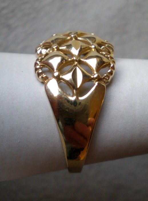 Awesome 14k Yellow Gold "Star" Ring Awesome 14k Yellow Gold "Star" Ring