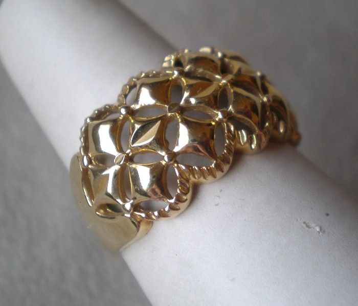 Awesome 14k Yellow Gold "Star" Ring Awesome 14k Yellow Gold "Star" Ring