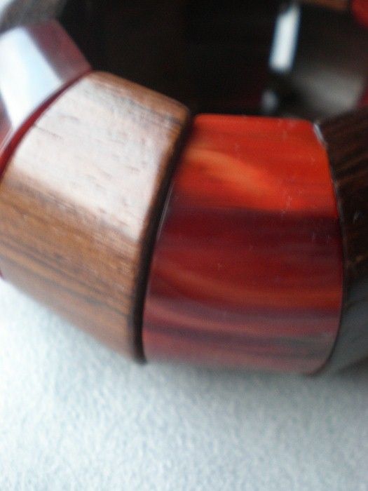 Beautiful Vintage Bakelite and Wood Bangle Bracelet Beautiful Vintage Bakelite and Wood Bangle Bracelet