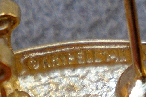 Gorgeous Pair 14k Gold Diamond Crescent Earrings Gorgeous Pair 14k Gold Diamond Crescent Earrings