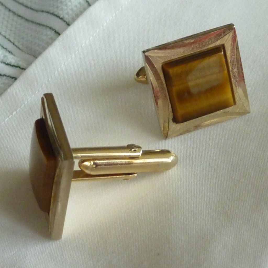 Swank Gold Tone Square Tiger Eye Brown Cufflinks Cuff Links Swank Gold Tone Square Tiger Eye Brown Cufflinks Cuff Links