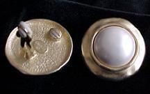 Carolee Faux Pearl Round Clip Gold Tone Earrings Carolee Faux Pearl Round Clip Gold Tone Earrings