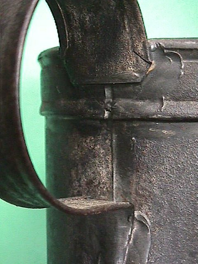 Tinned iron quart Tankard with King George V Seal (dated 1920) Tinned iron quart Tankard with King George V Seal (dated 1920)