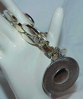 Stunning Silvertone Big, Bold Dangle Bracelet Stunning Silvertone Big, Bold Dangle Bracelet