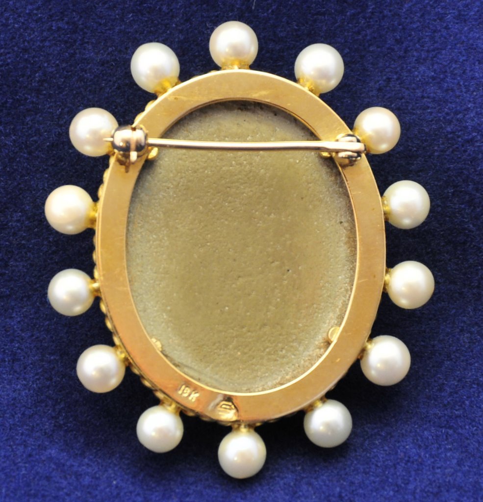 SALE! MASTERPIECE! 18 K Yellow Gold Vintage Brooch, with Antique Italian Hand Carved Lava Cameo, Yellow Gold & Pearls SALE! MASTERPIECE! 18 K Yellow Gold Vintage Brooch, with Antique Italian Hand Carved Lava Cameo, Yellow Gold & Pearls