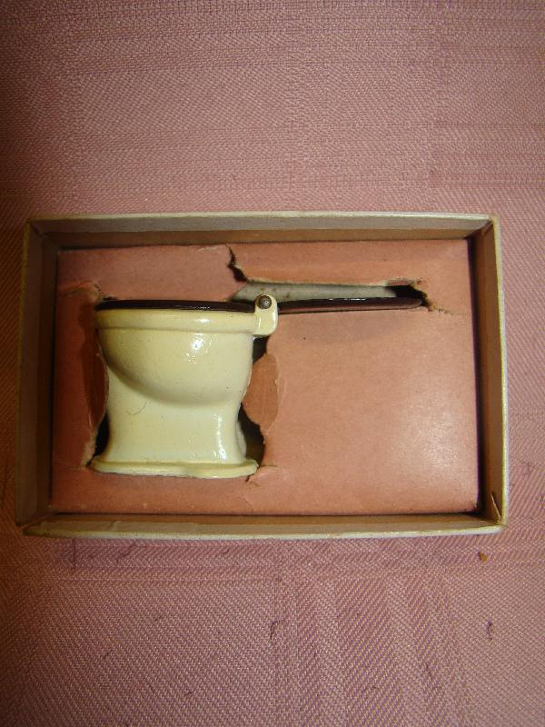Tootsie Toy 1920's Mint Miniature 1/2" Scale Toilet #509, Orig. Box Tootsie Toy 1920's Mint Miniature 1/2" Scale Toilet #509, Orig. Box
