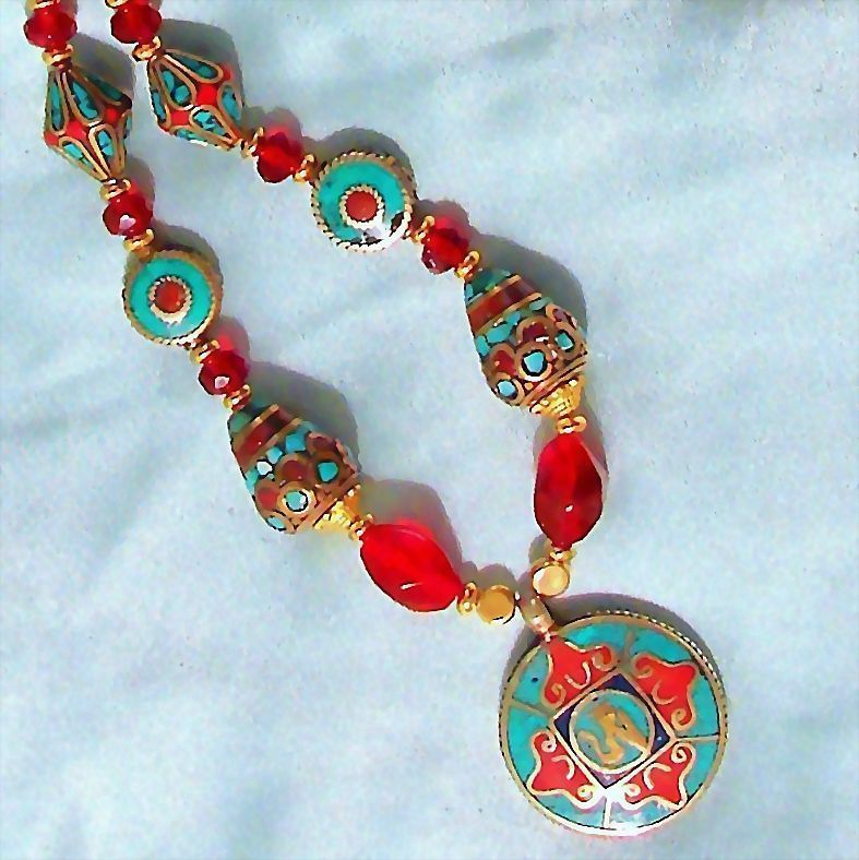 Classical Necklace with Inlaid Beads from Nepal Classical Necklace with Inlaid Beads from Nepal