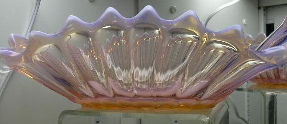 Fostoria Heirloom Pink Opalescent Glass Centerpiece Bowl Fine Old Glassware Fostoria Heirloom Pink Opalescent Glass Centerpiece Bowl Fine Old Glassware
