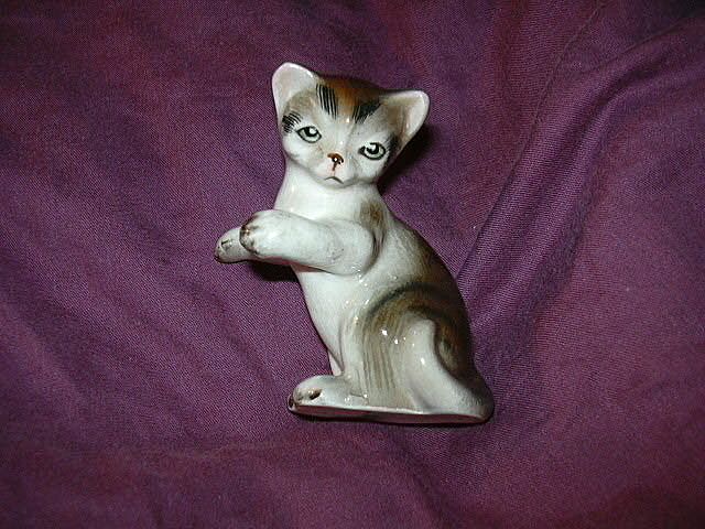 Vintage Cat Kitten Figurine Vintage Cat Kitten Figurine