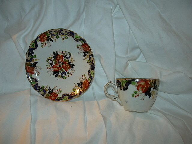 John Maddock & Sons Royal Vitreous England Cup & Saucer Majestic Pattern John Maddock & Sons Royal Vitreous England Cup & Saucer Majestic Pattern