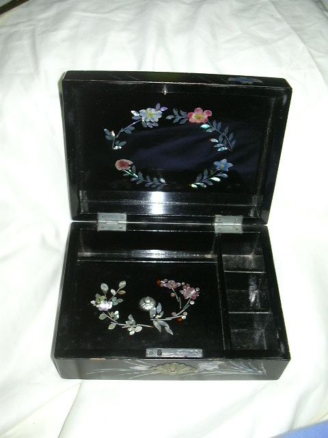 Old Jewelry Trinket Box Lacquer Mother Of Pearl Inlay Old Jewelry Trinket Box Lacquer Mother Of Pearl Inlay