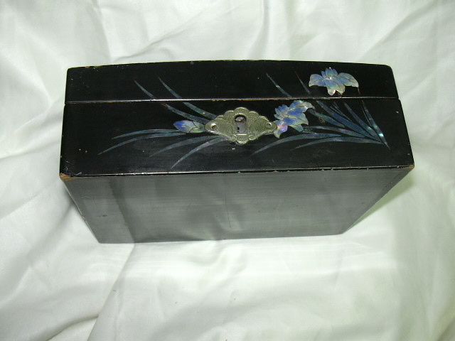 Old Jewelry Trinket Box Lacquer Mother Of Pearl Inlay Old Jewelry Trinket Box Lacquer Mother Of Pearl Inlay