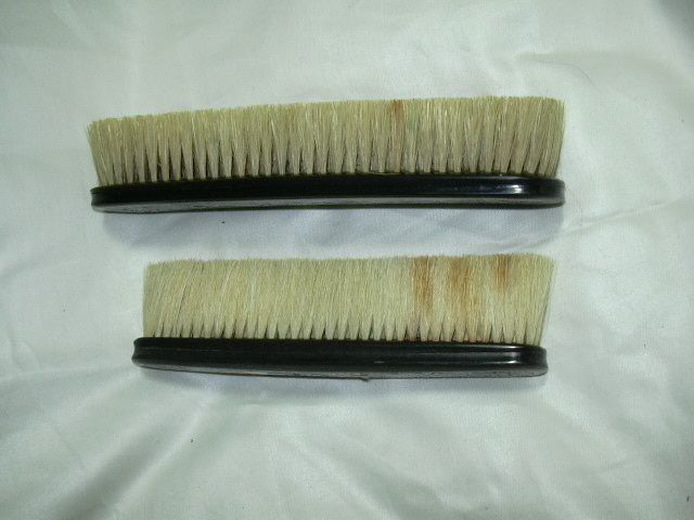 2 Piece Horn & MOP Mother Of Pearl Inlay Brushes 2 Piece Horn & MOP Mother Of Pearl Inlay Brushes