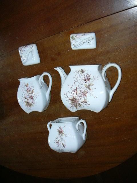 12 Pc China Tea Set Japanese Oriental Dining Teapot Creamer Sugar Dessert Service 12 Pc China Tea Set Japanese Oriental Dining Teapot Creamer Sugar Dessert Service