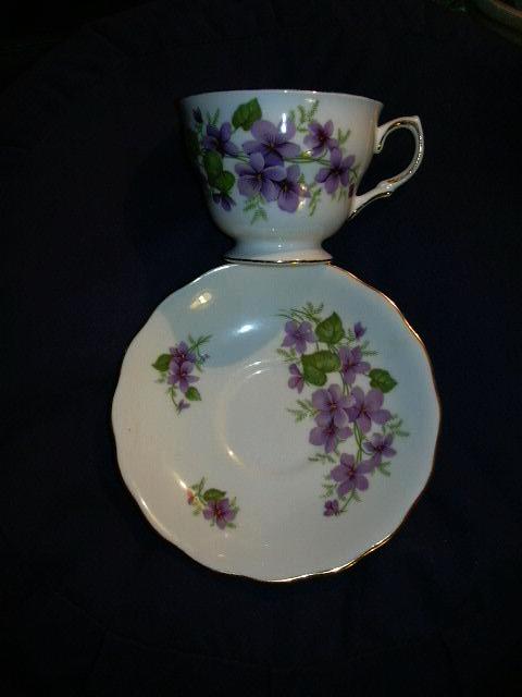 Violets Cup & Saucer Set Royal Vale Bone China England Fine Dining & Tea Violets Cup & Saucer Set Royal Vale Bone China England Fine Dining & Tea