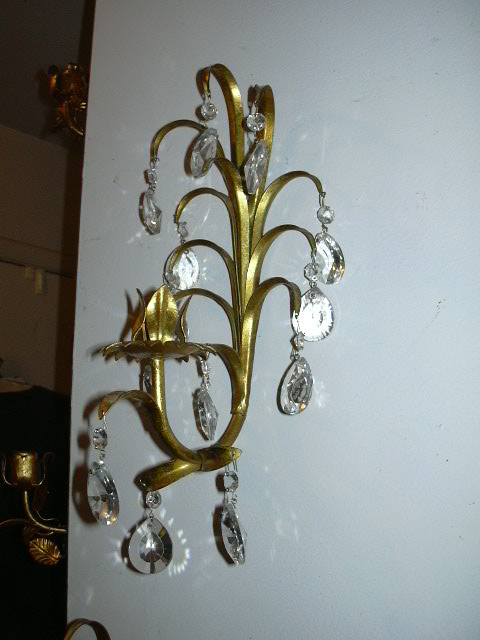 Italian Florentine Gold Gilt Sconce Lighting With Prisms Italian Florentine Gold Gilt Sconce Lighting With Prisms